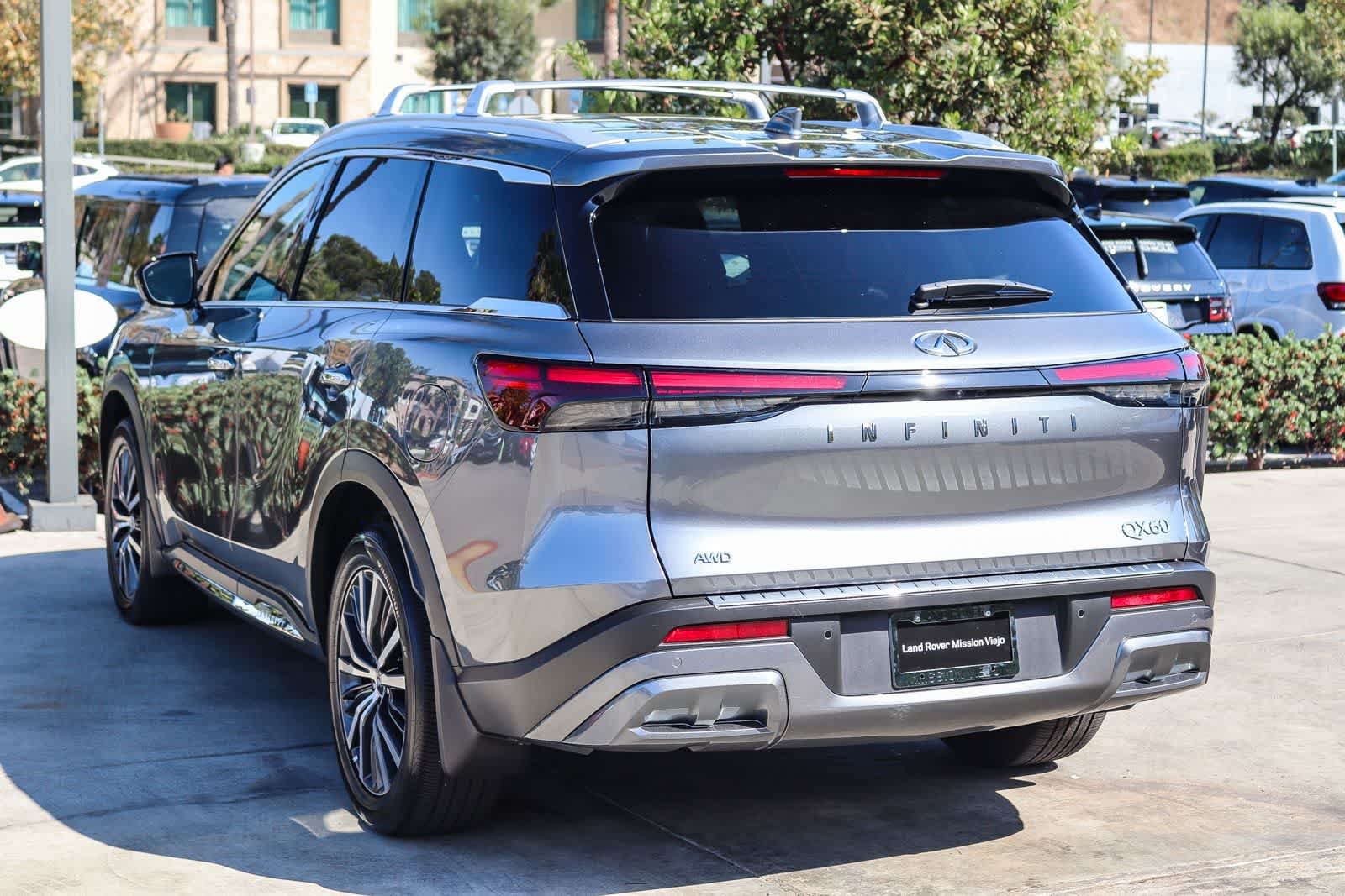 Used 2023 Graphite Shadow INFINITI SENSORY image 4