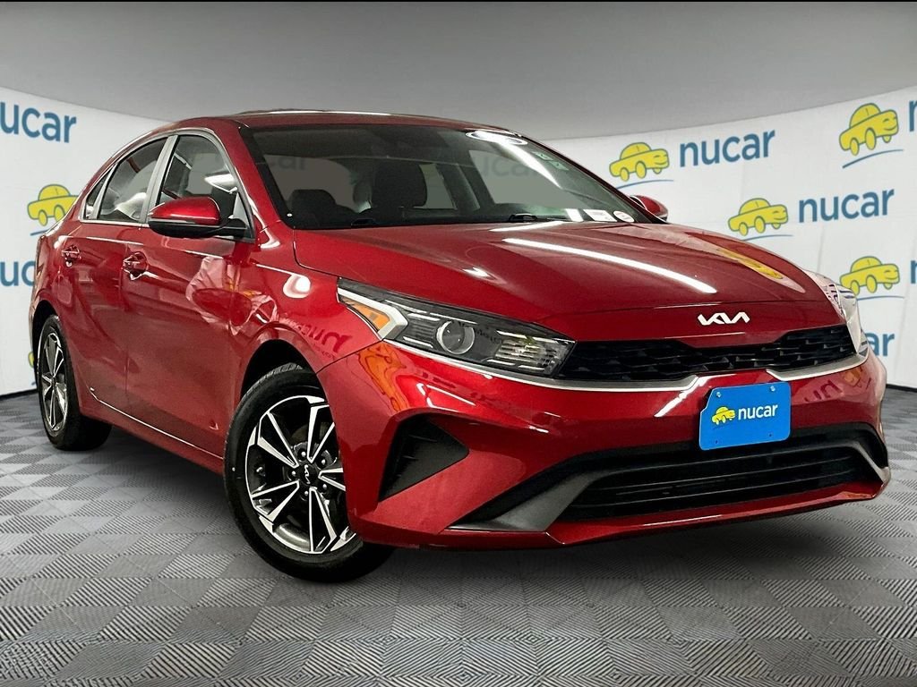 2022 Kia Forte LXS AT's photo