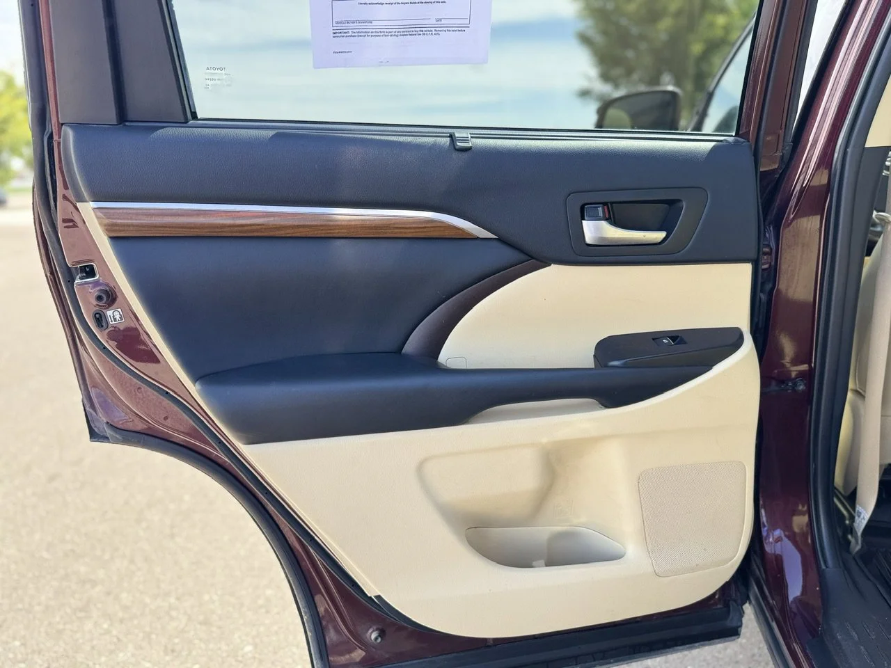 Used 2019 Ooh La La Rouge Mica Toyota Limited Platinum image 35