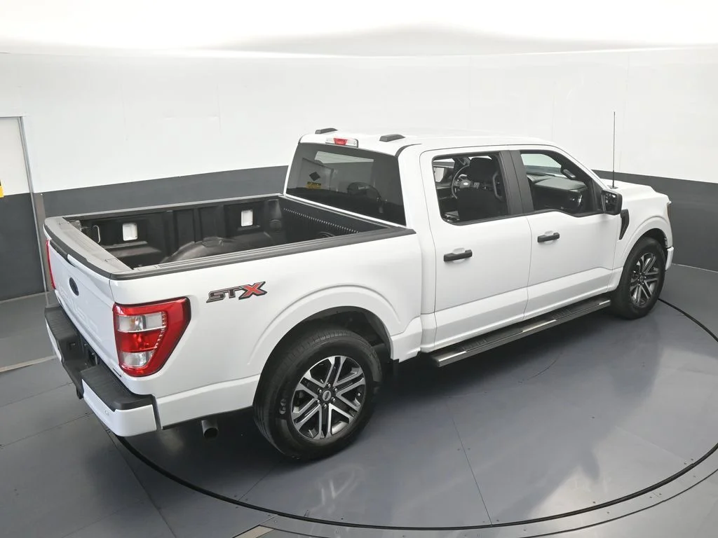 Used 2023 Oxford White Ford XL image 44