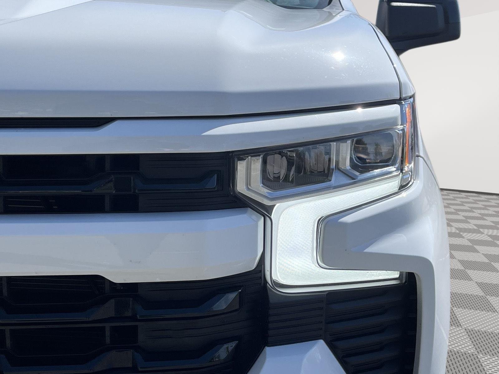 Used 2026 Summit White Chevrolet RST image 11