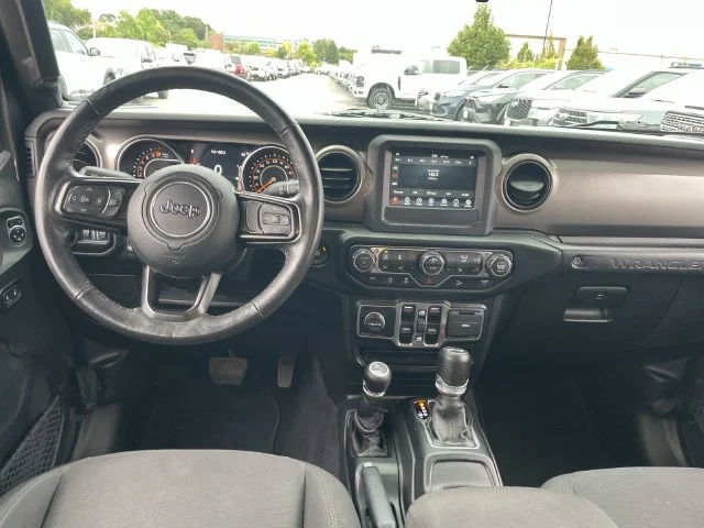 Used 2019 Gray Jeep Unlimited Sport S image 17
