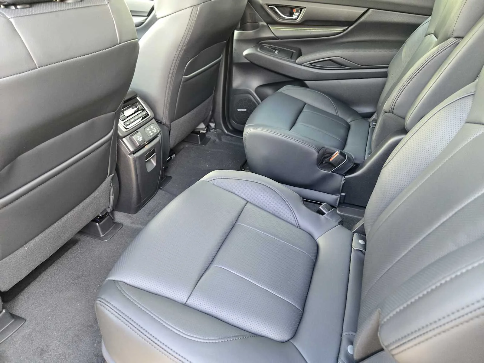 2026 Subaru Ascent Onyx Edition-Touring - Photo 23