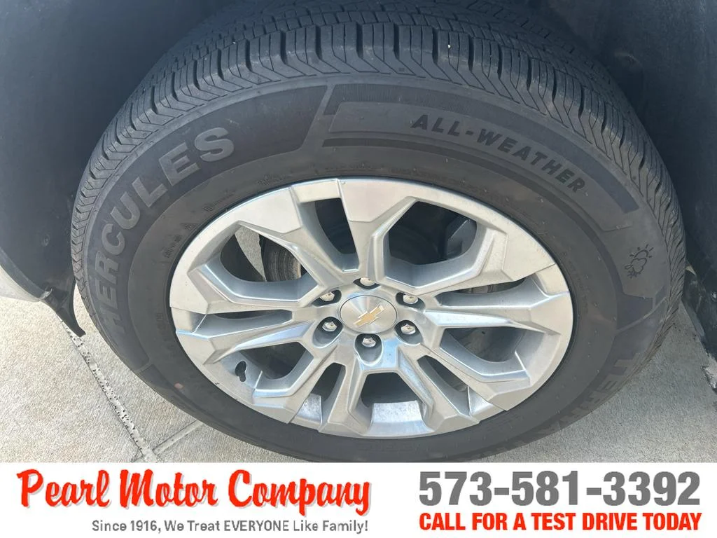 Used 2024 Summit White Chevrolet LTZ image 9