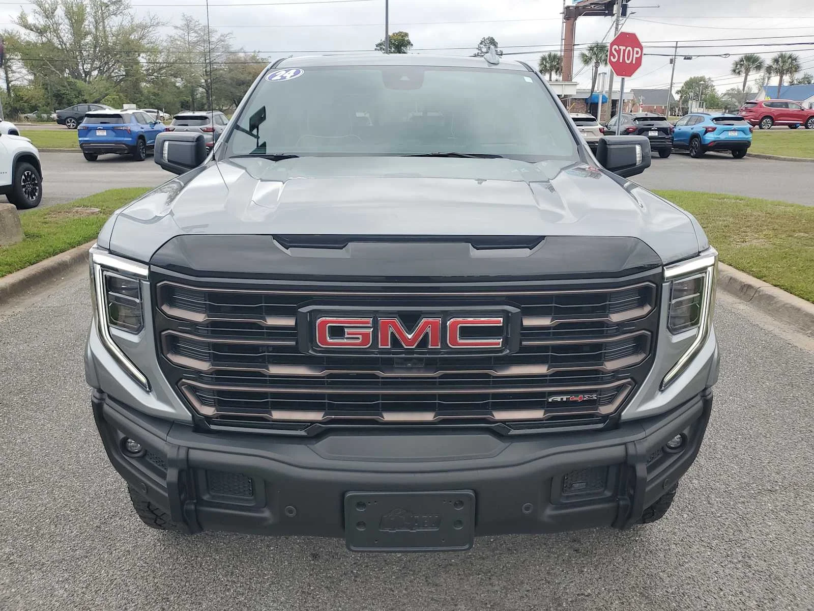 Used 2024 Sterling Metallic GMC AT4X image 9