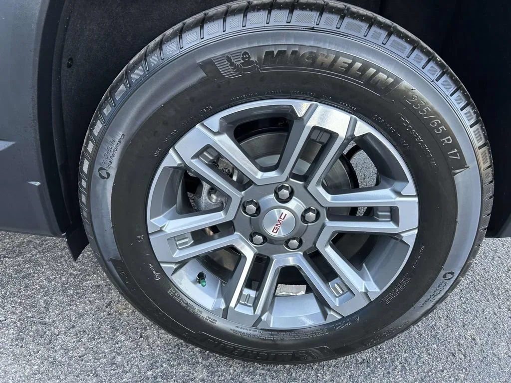 New 2027 Sterling Metallic GMC Elevation image 10
