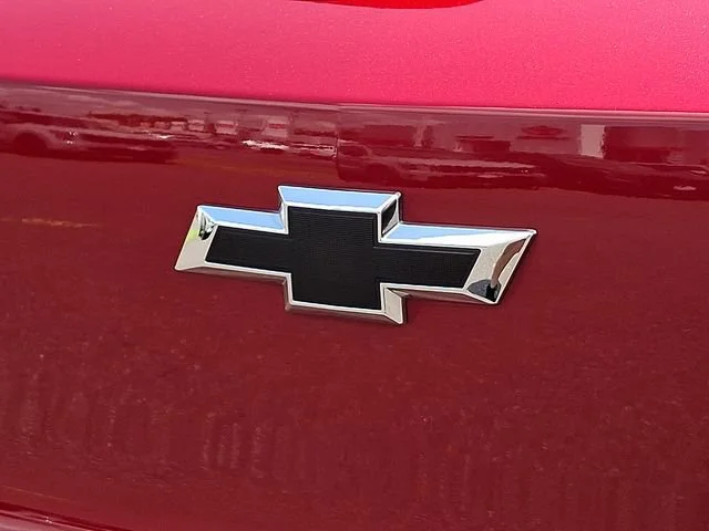 Used 2021 SCARLET RED METALLIC Chevrolet RS image 32