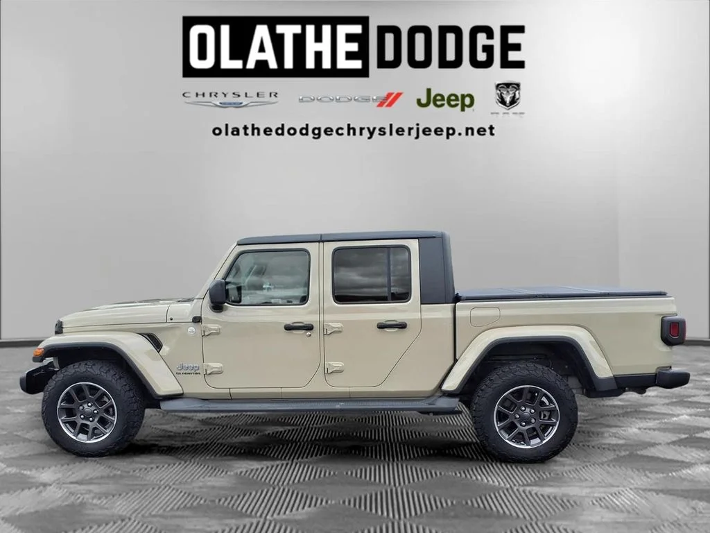 Certified Used 2020 Beige Jeep Overland image 17