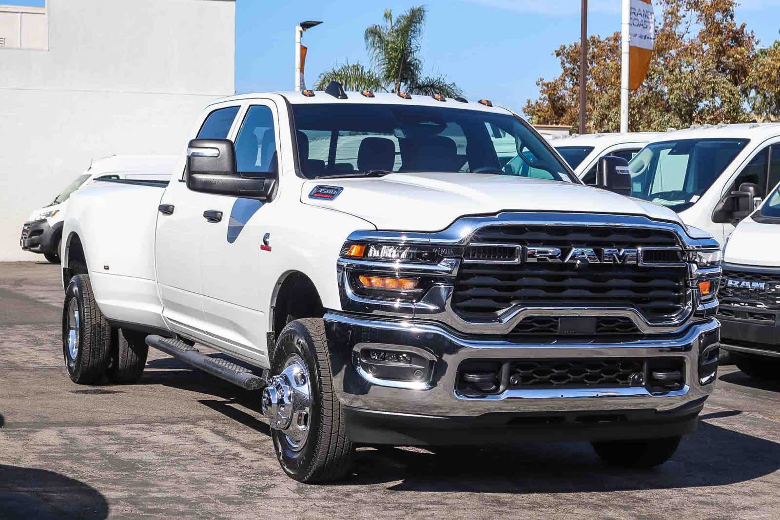 New 2027 Bright White Clear-Coat Exterior Paint RAM Tradesman image 3