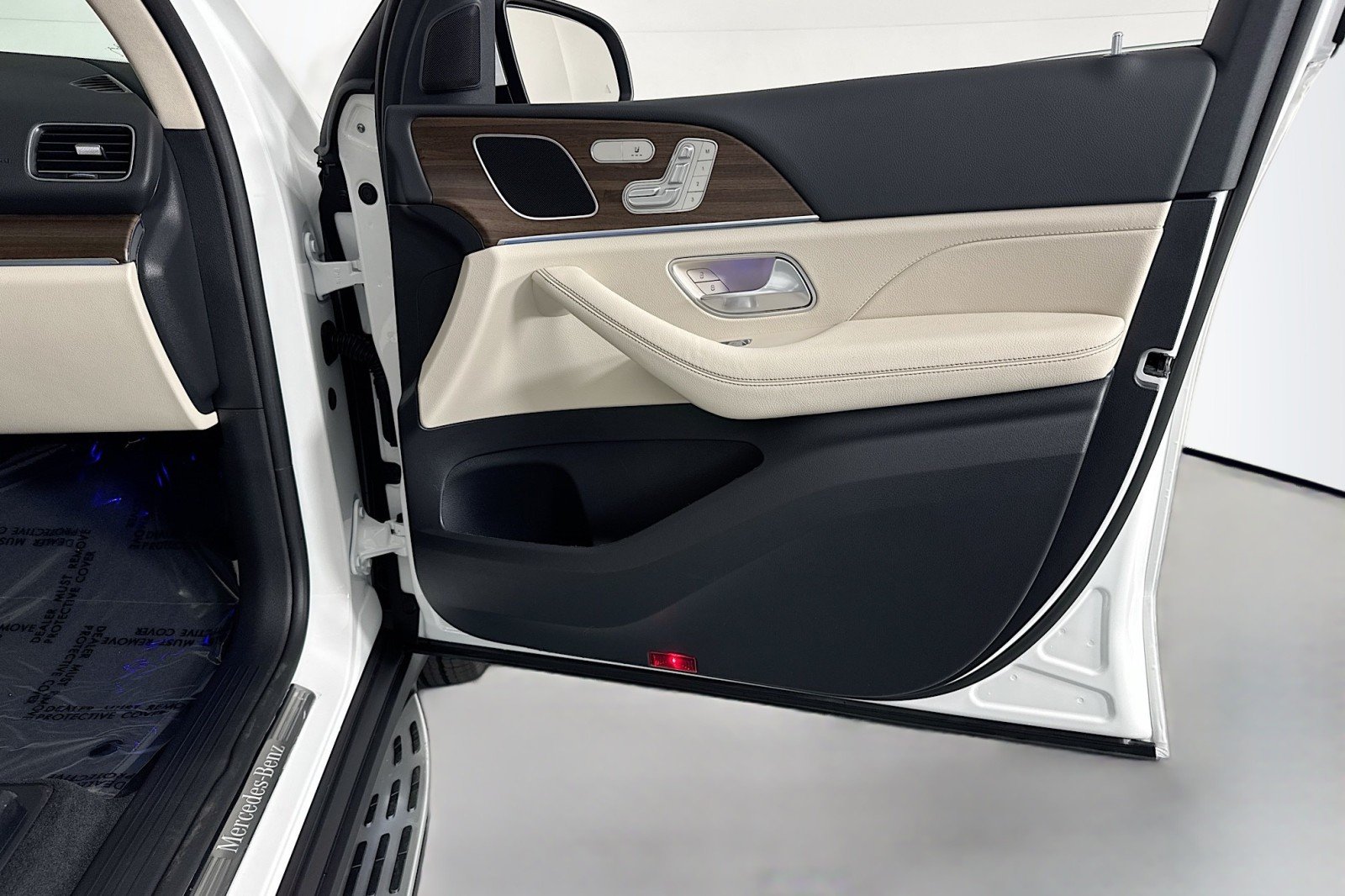 New 2026 Polar White Mercedes-Benz GLE 350 SUV image 23