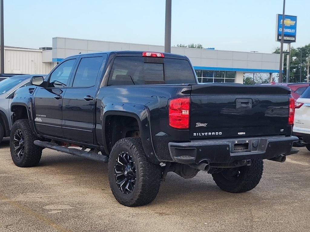 Used 2018 BLACK Chevrolet LT image 2