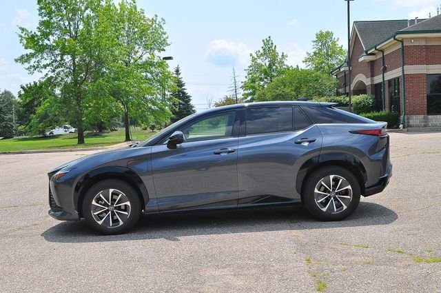 Used 2023 Gray Lexus 450e Premium image 6