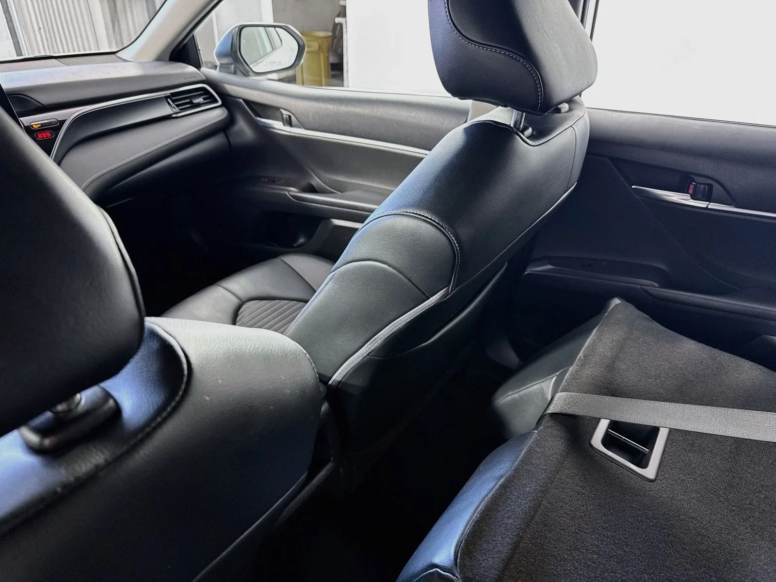 Certified Used 2022 White Toyota SE image 19