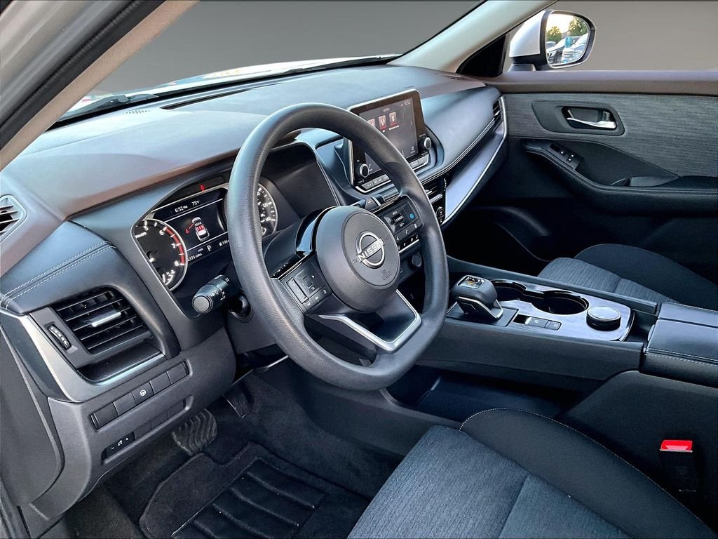 Used 2023 Silver Nissan SV image 8