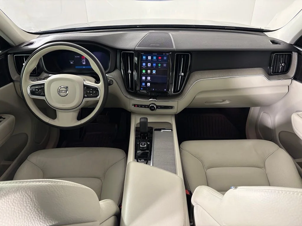 Used 2023 Denim Blue Metallic Volvo Plus image 32