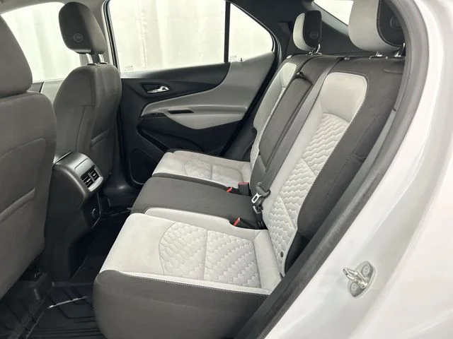 Used 2018 White Chevrolet LS image 21