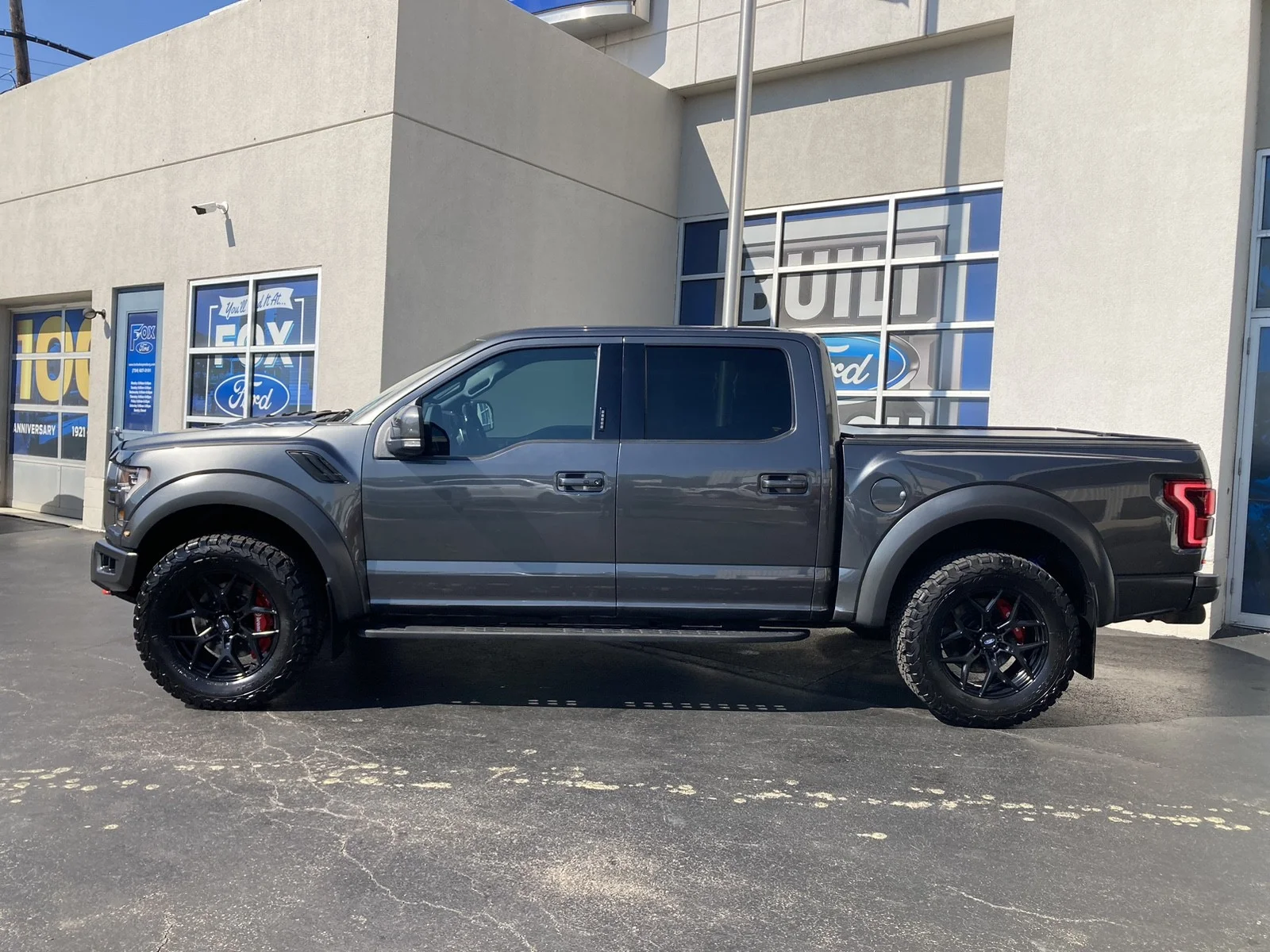 Used 2018 Gray Ford Raptor image 3