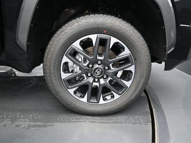 2026 Toyota Tundra Limited - Photo 16