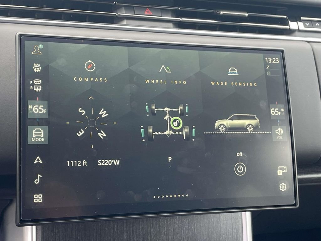 New 2026 Carpathian Grey Land Rover SE image 24