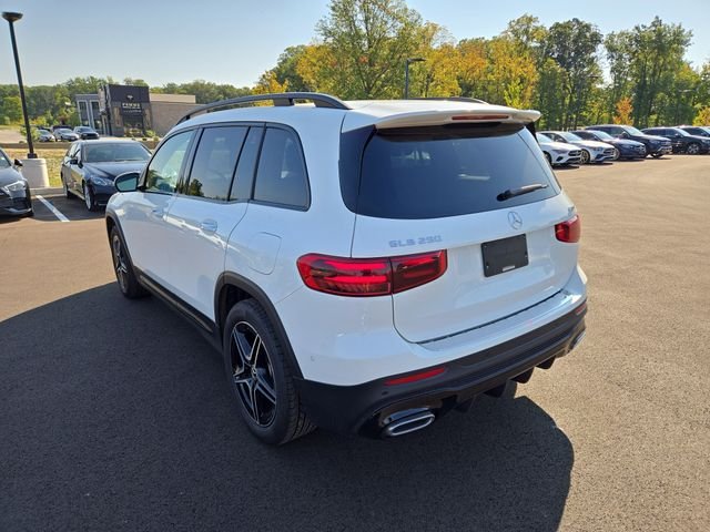Certified Used 2024 White Mercedes-Benz GLB 250 image 5