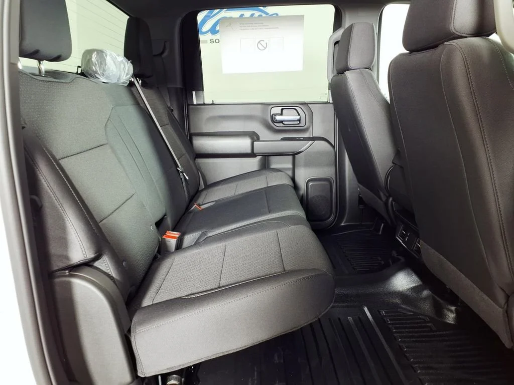 New 2026 Summit White GMC Pro image 28