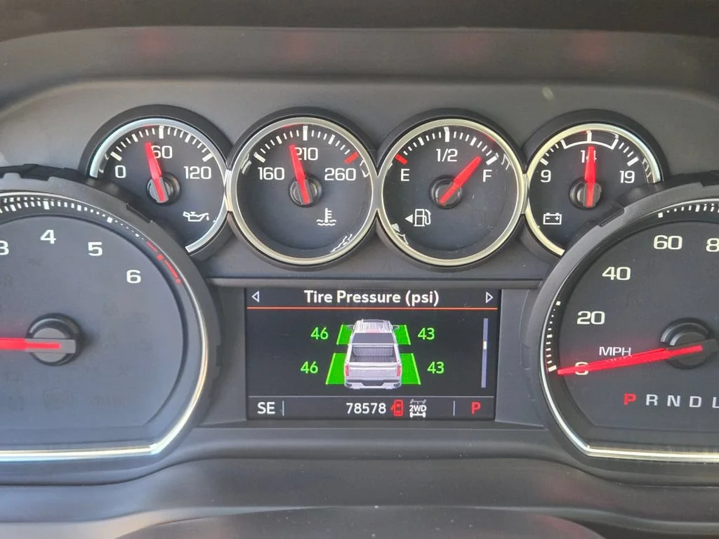 Used 2022 SHADOW GRAY METALLIC Chevrolet LT Trail Boss image 22