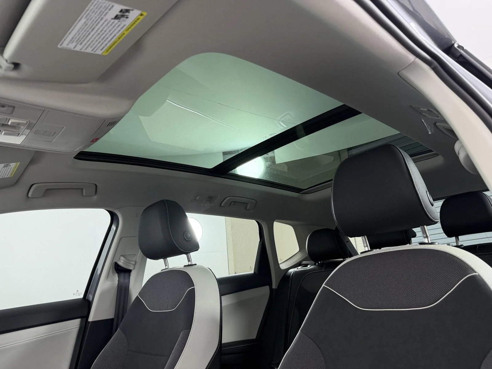 New 2026 GRAY Volkswagen SE image 32
