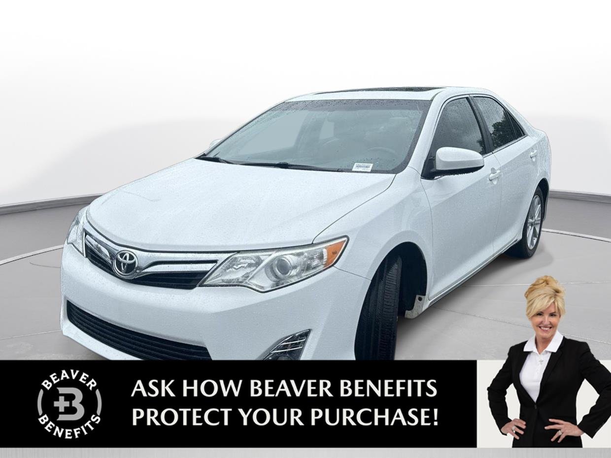Used 2012 Super White Toyota XLE image 1