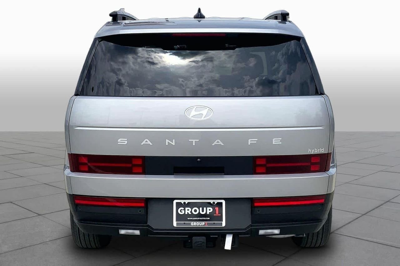 New 2026 Shimmering Silver Hyundai SEL image 4