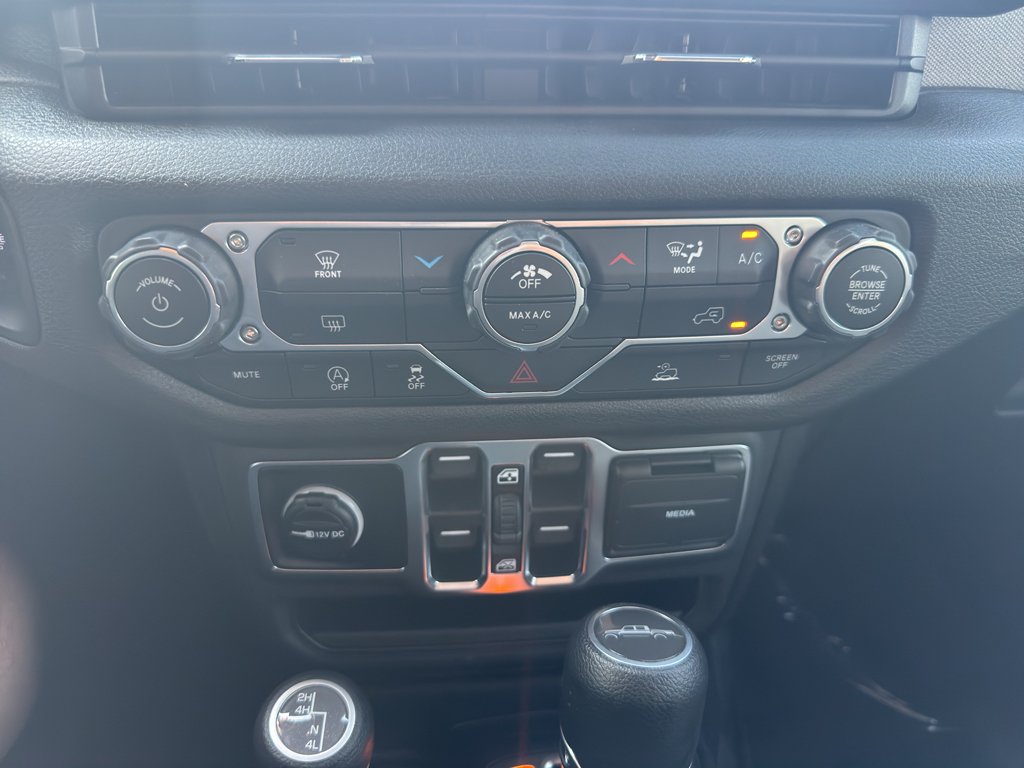 New 2026 Hydro Blue Pearlcoat Jeep Sport S image 39
