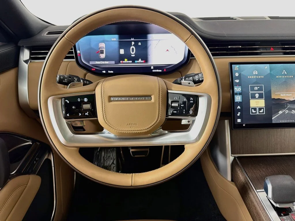 New 2026 Eiger Grey Land Rover SE image 24