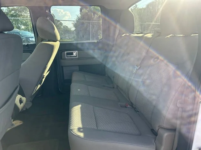 Used 2010  Ford XLT image 9
