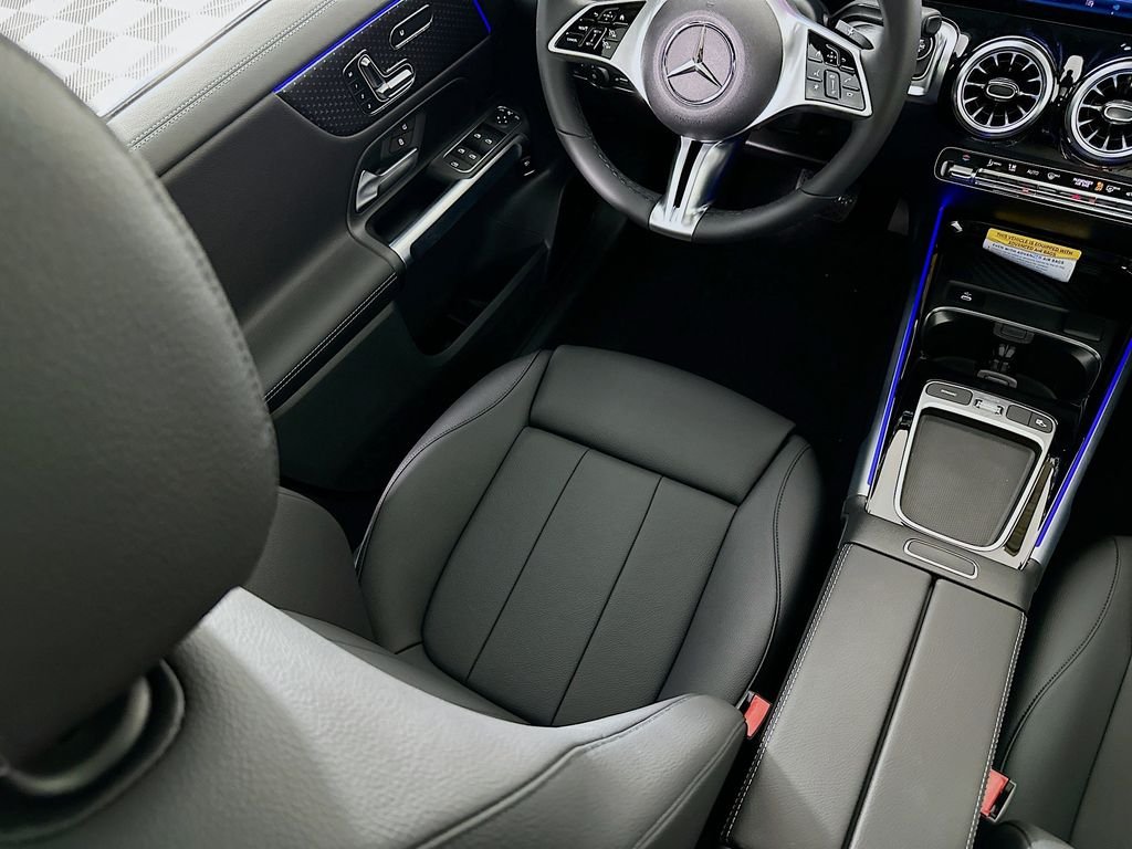 New 2026 Cirrus Silver Metallic Mercedes-Benz GLB 250 image 22