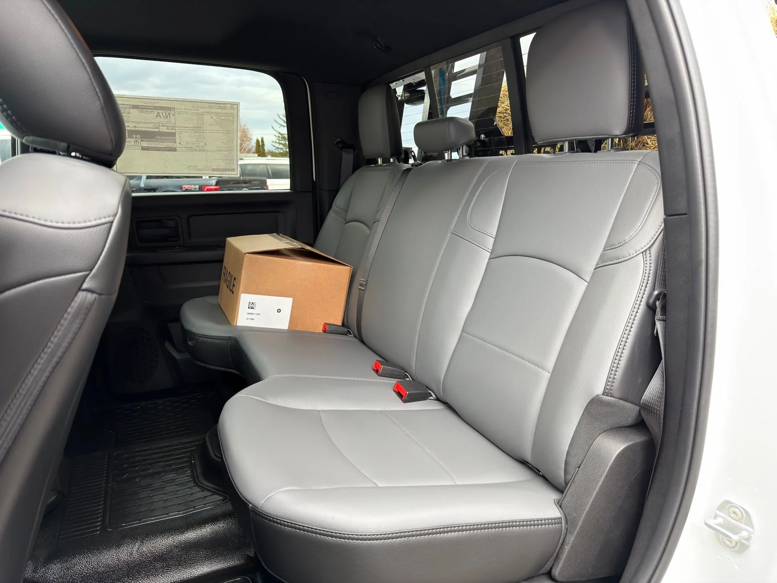 New 2026 Bright White Clearcoat RAM Tradesman image 29