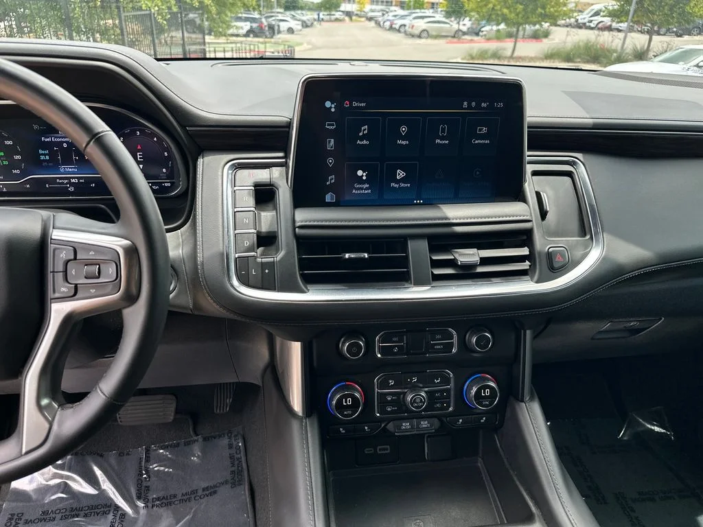 Used 2024 Red Chevrolet Z71 image 26