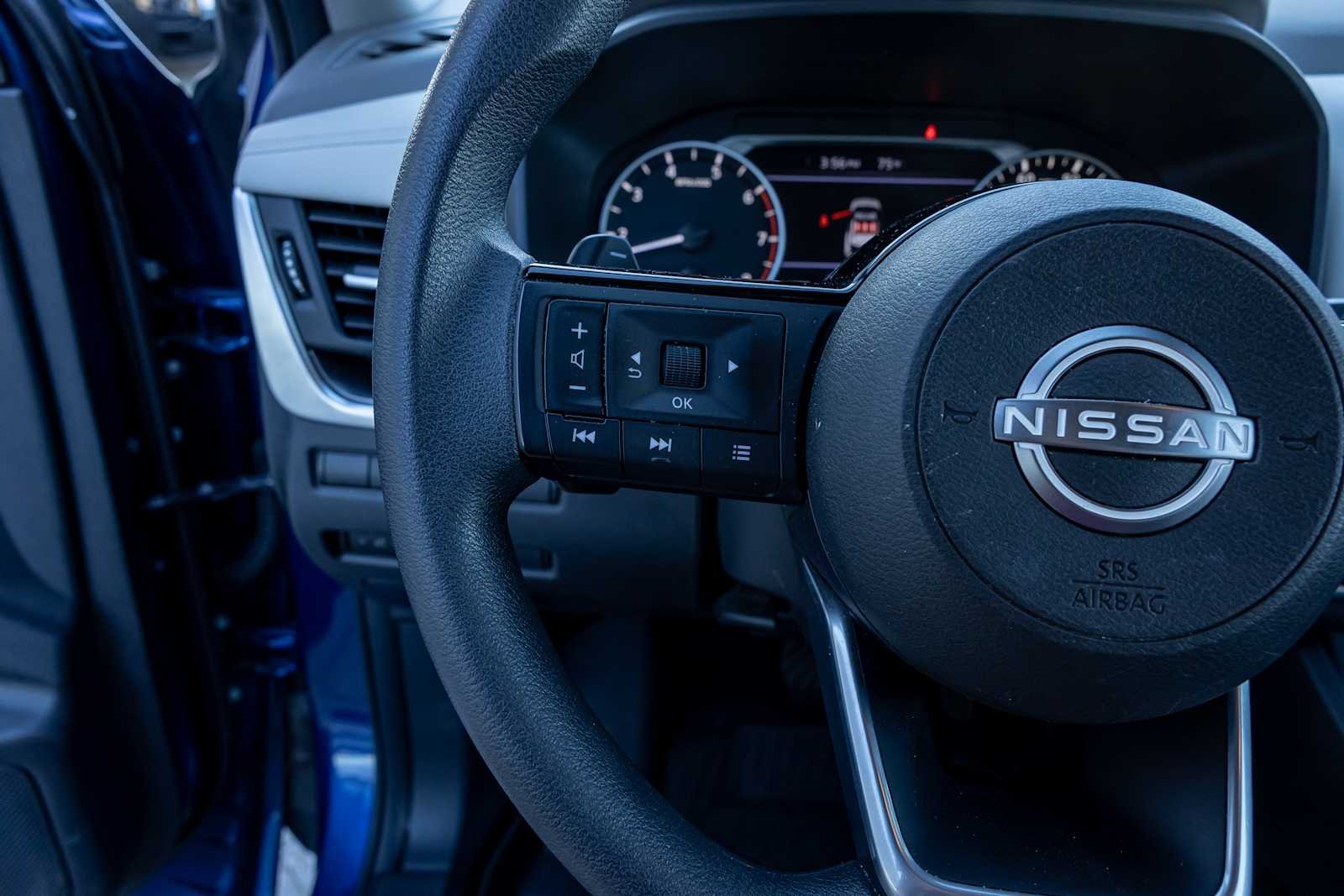 Used 2023 Caspian Blue Metallic Nissan SV image 15