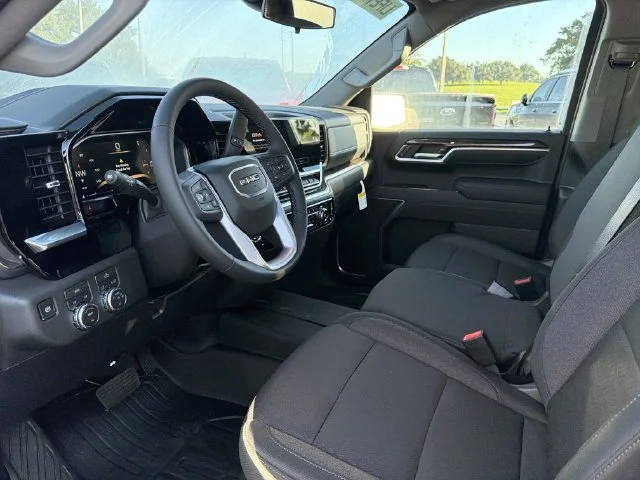 New 2026 Sterling Metallic GMC Elevation image 17
