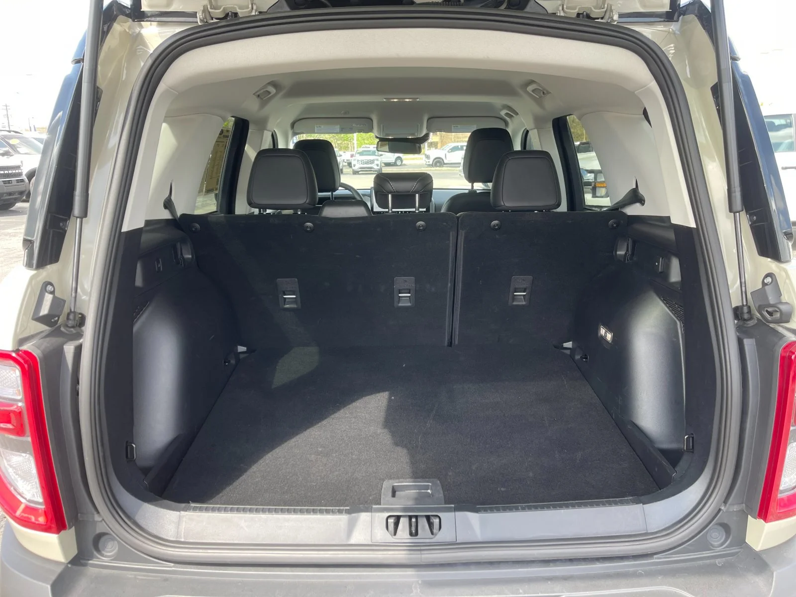 Used 2025 Beige Ford Outer Banks image 17