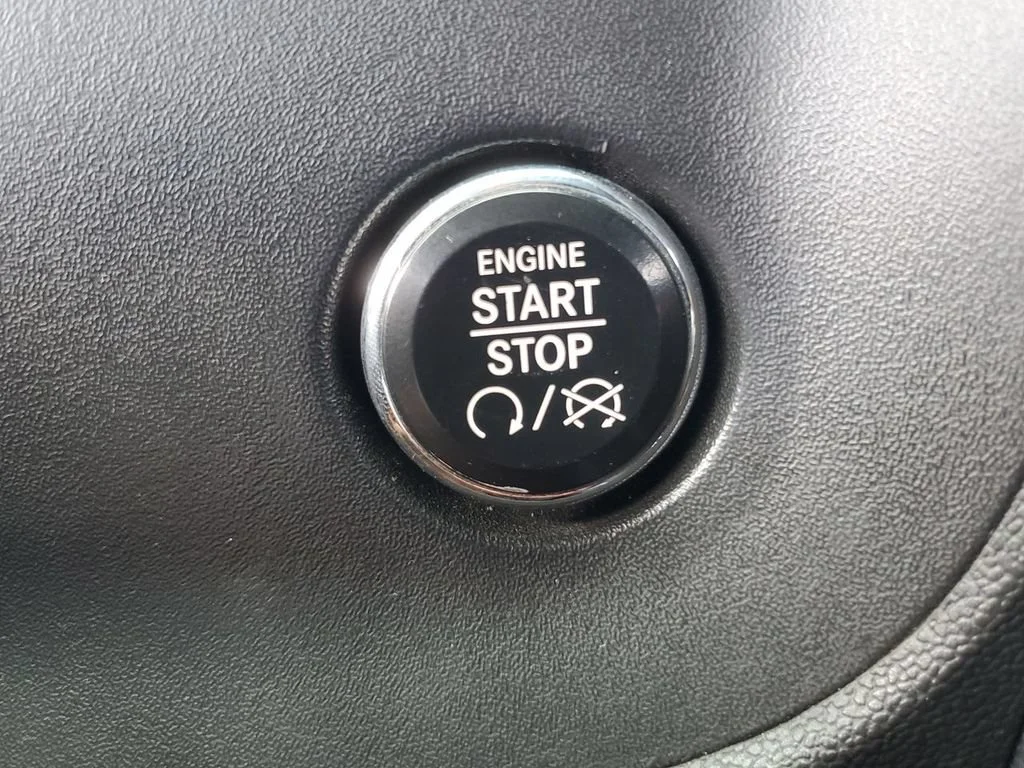 Used 2014 Red Dodge R/T image 15