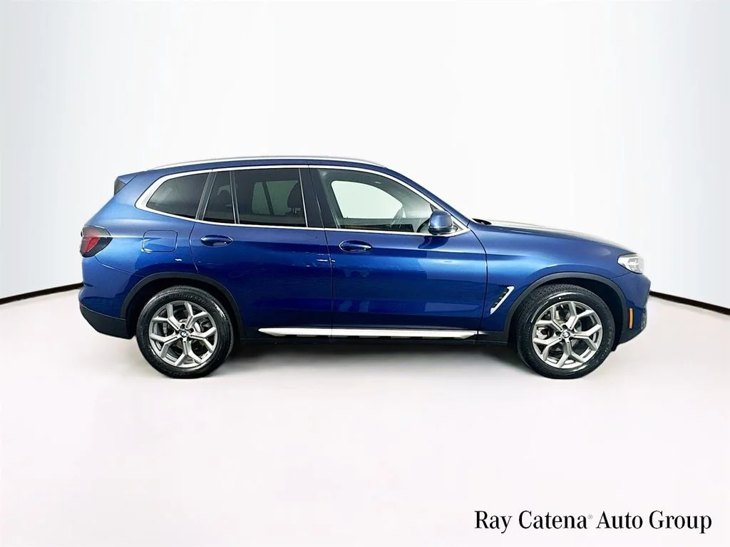 Used 2024 Blue BMW xDrive30i image 8