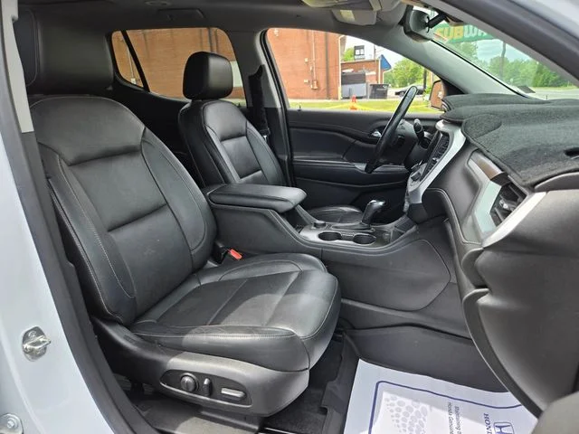 Used 2019 White GMC SLT-2 image 22
