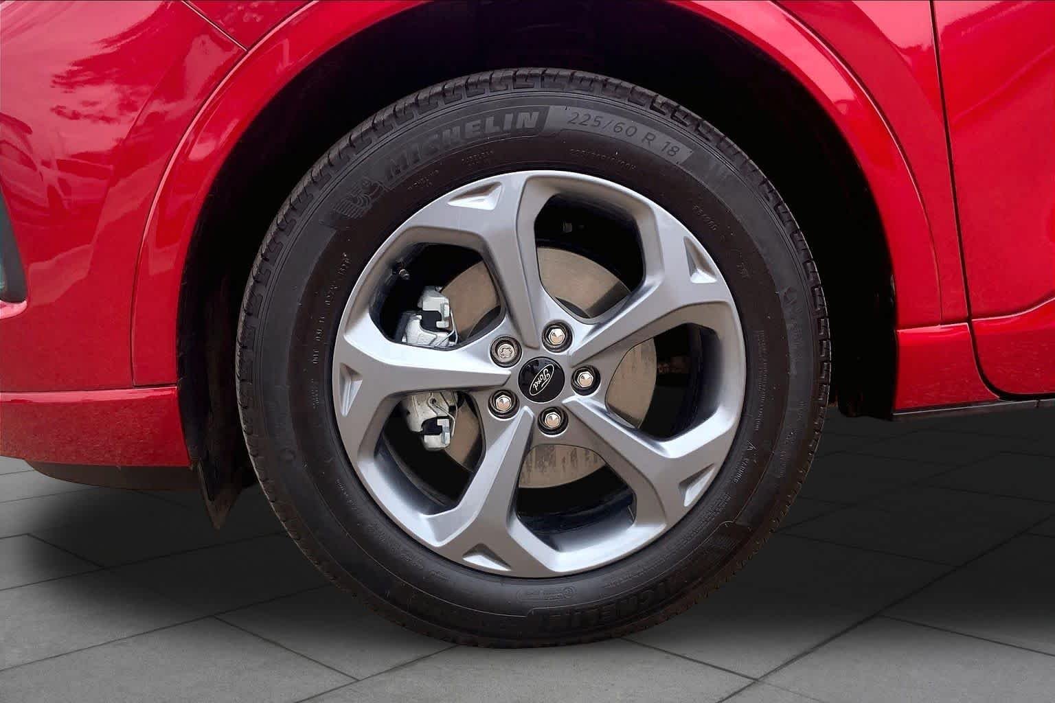 Used 2024 Rapid Red Metallic Tinted Clearcoat Ford ST-Line image 11