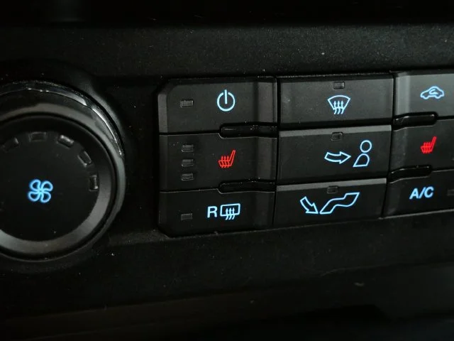 Certified Used 2020 Silver Ford XLT image 25