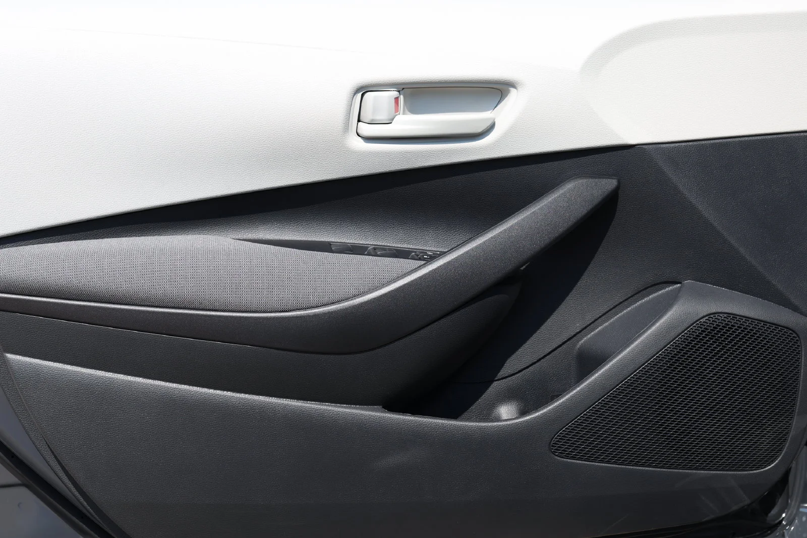 New 2027  Toyota LE image 21