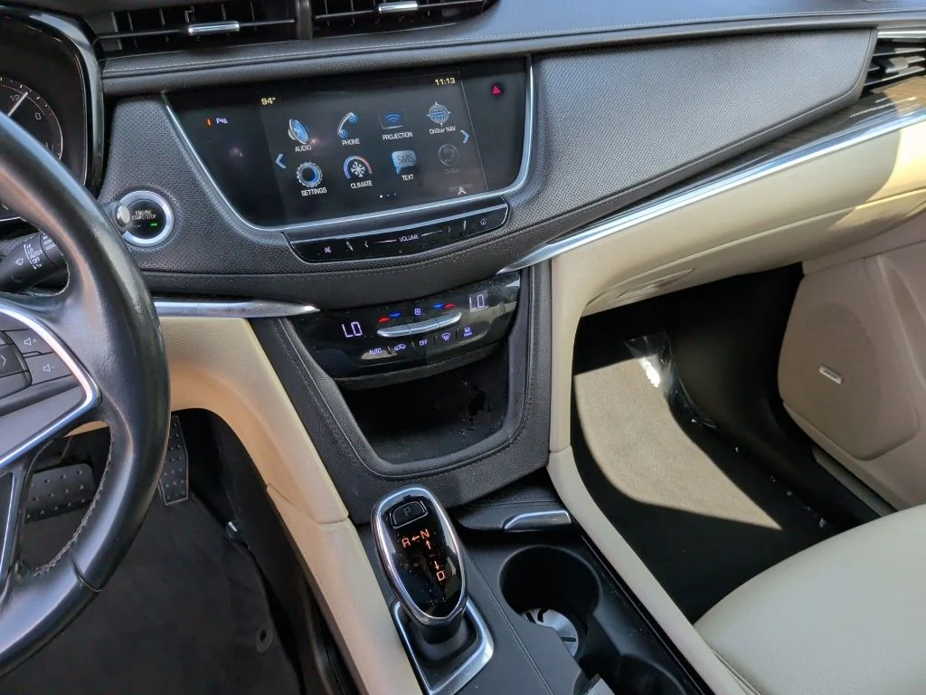 Used 2019 White Cadillac Base image 23