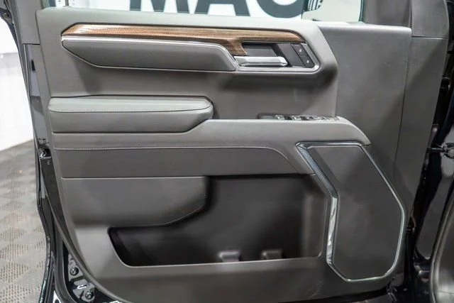 2026 Chevrolet Silverado 1500 LT Trail Boss - Photo 12