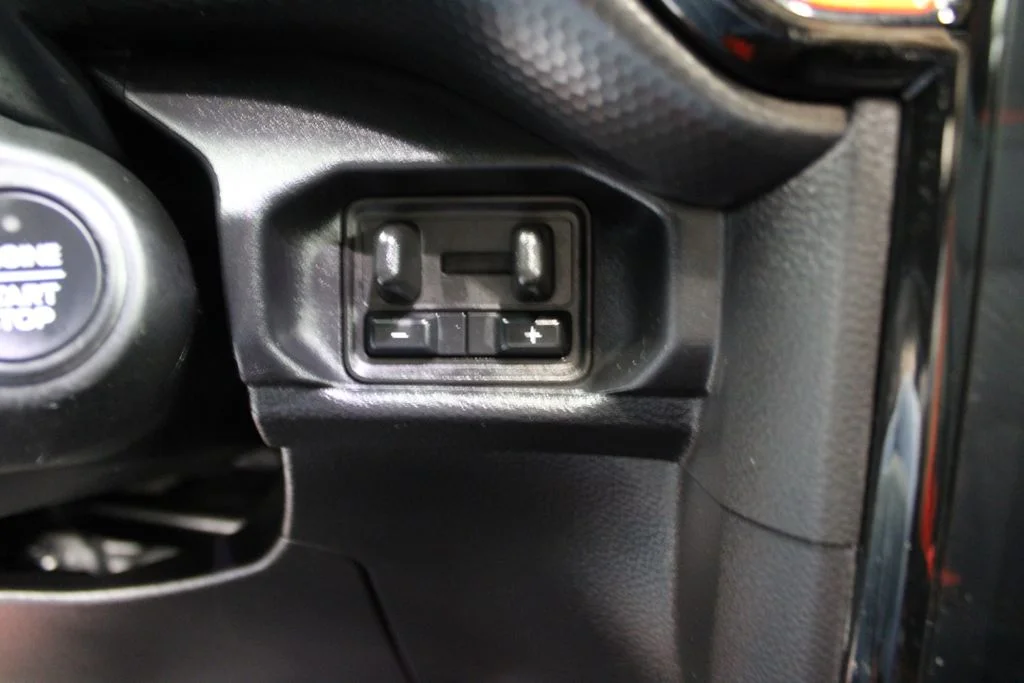 Used 2024 Cactus Green / Gray Ford Raptor image 32