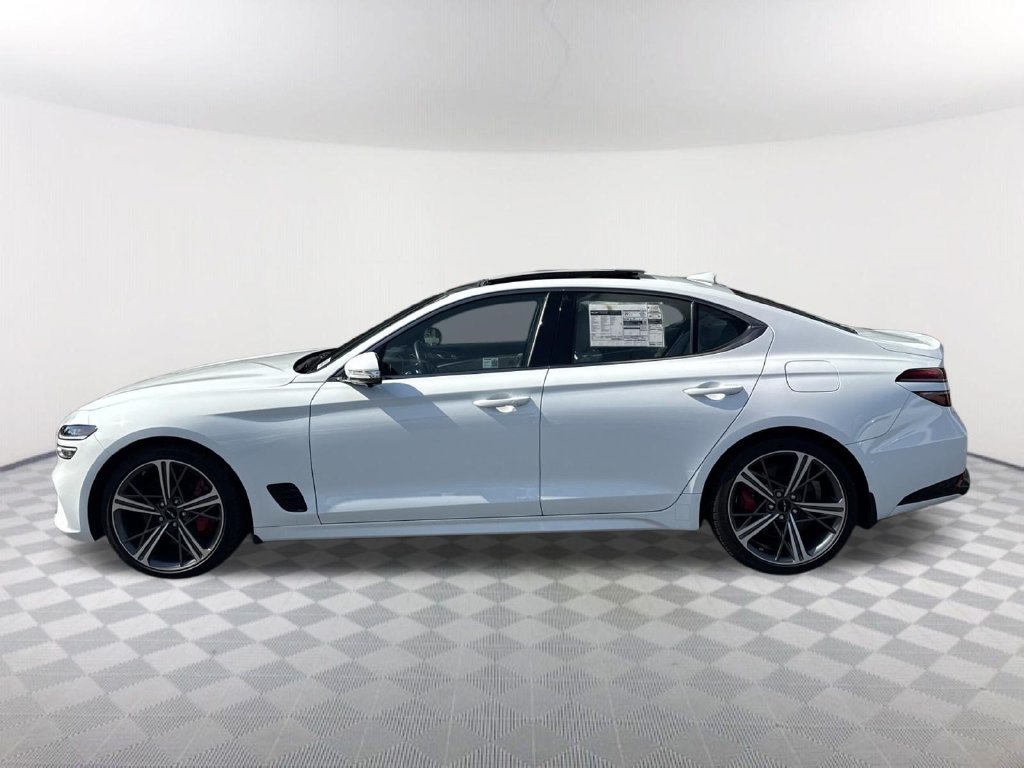 Used 2025 White Genesis 3.3T Sport Advanced image 8