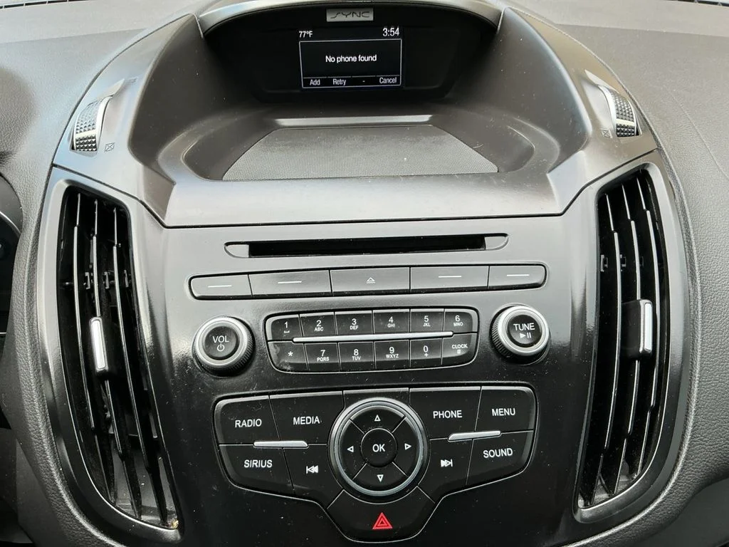 Used 2017 Blue Ford SE image 14