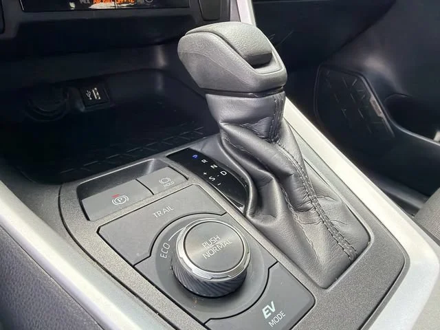 Used 2025 Black Toyota Woodland Edition image 30